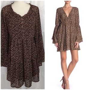 loveriche Bell Sleeve floral dress, sz S